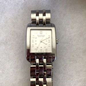 Nice like new watch.